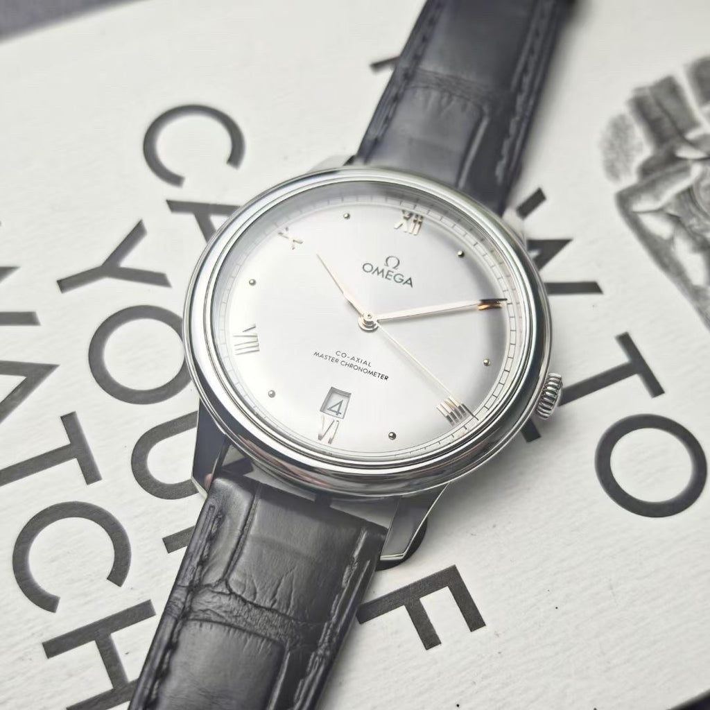 Omega Flying Disc Series Silver Automatic (self-winding) watch 40 434.13.40.20.06.001