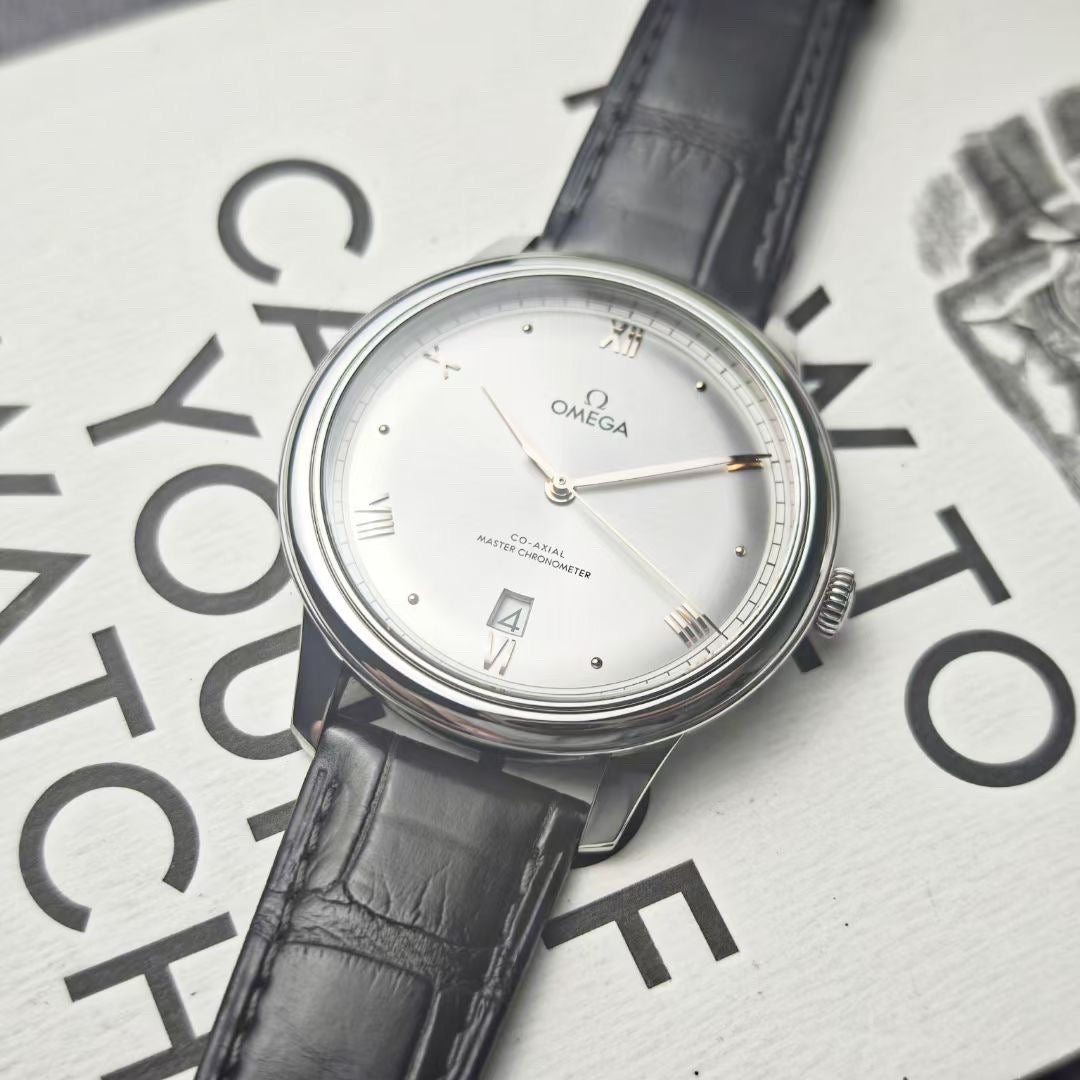 Omega Flying Disc Series Silver Automatic (self-winding) watch 40 434.13.40.20.06.001