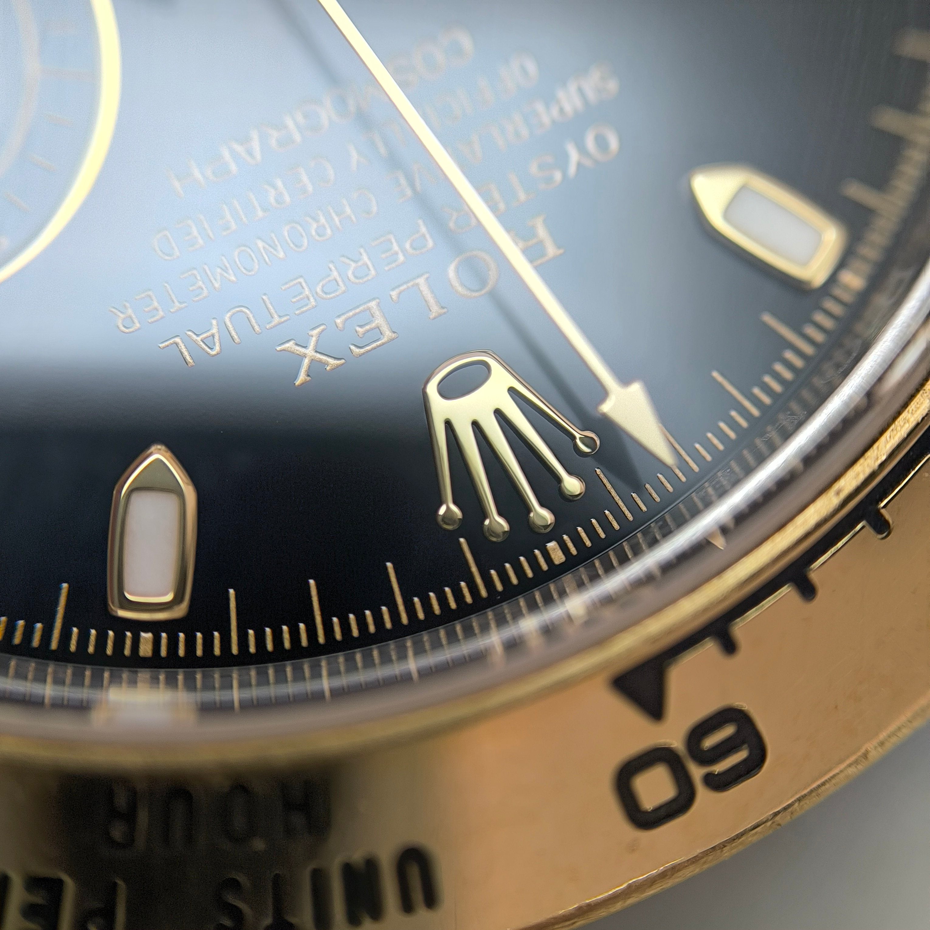 Rolex Cosmograph Daytona 40 millimeters m116503-0004