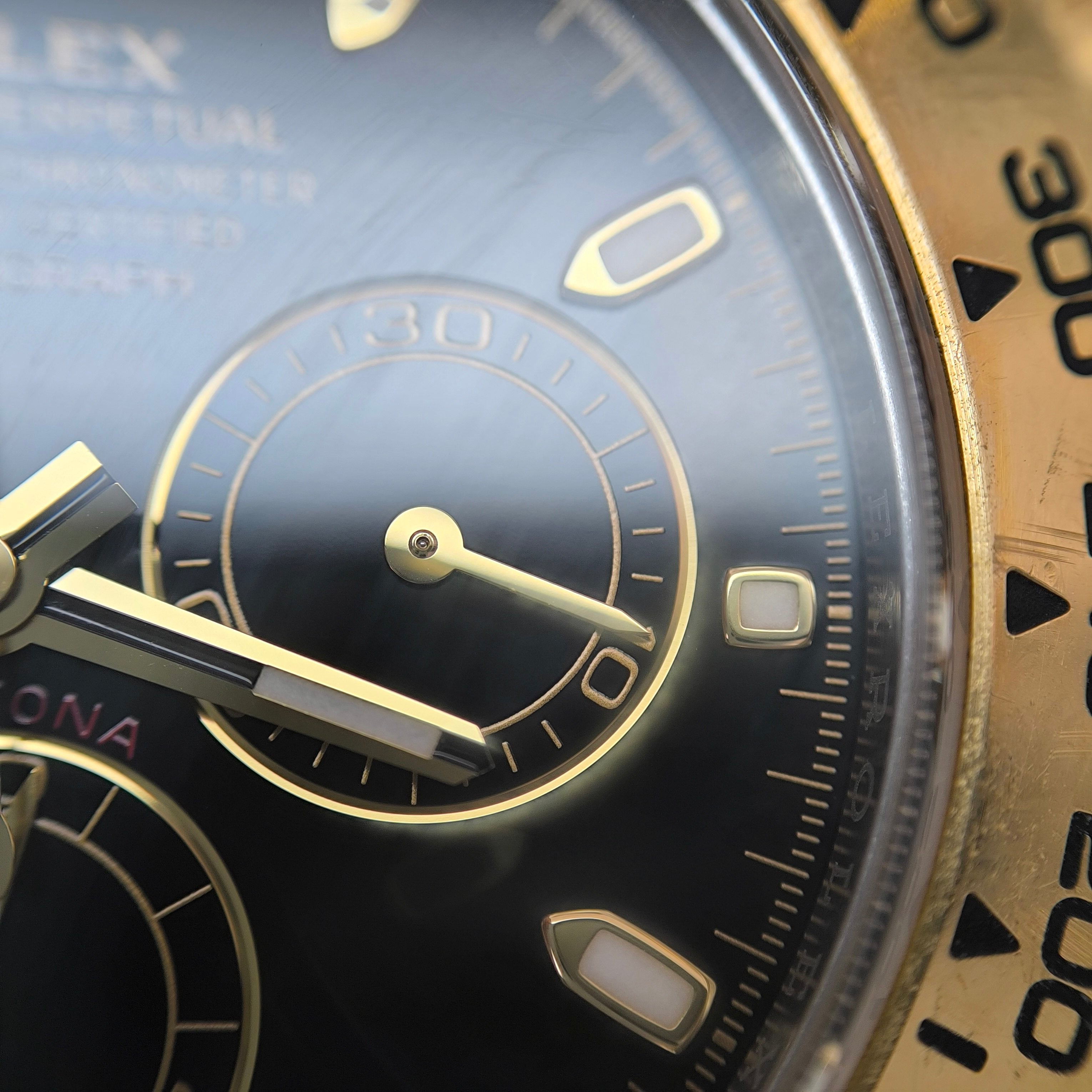 Rolex Cosmograph Daytona 40 millimeters m116503-0004