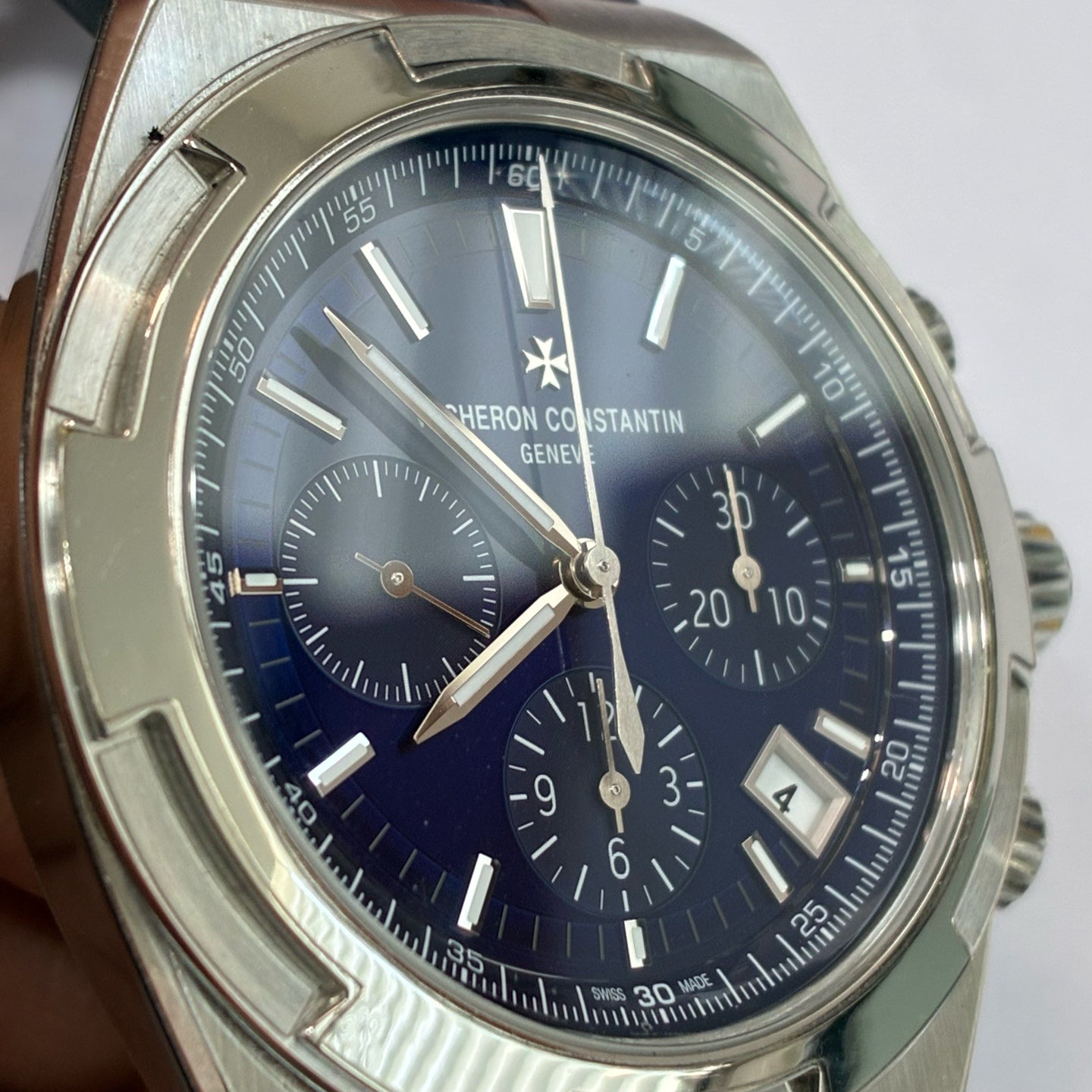 Vacheron Constantin Crisscrossing the Four Seas 42.5 millimeters 5520V/210A-B148