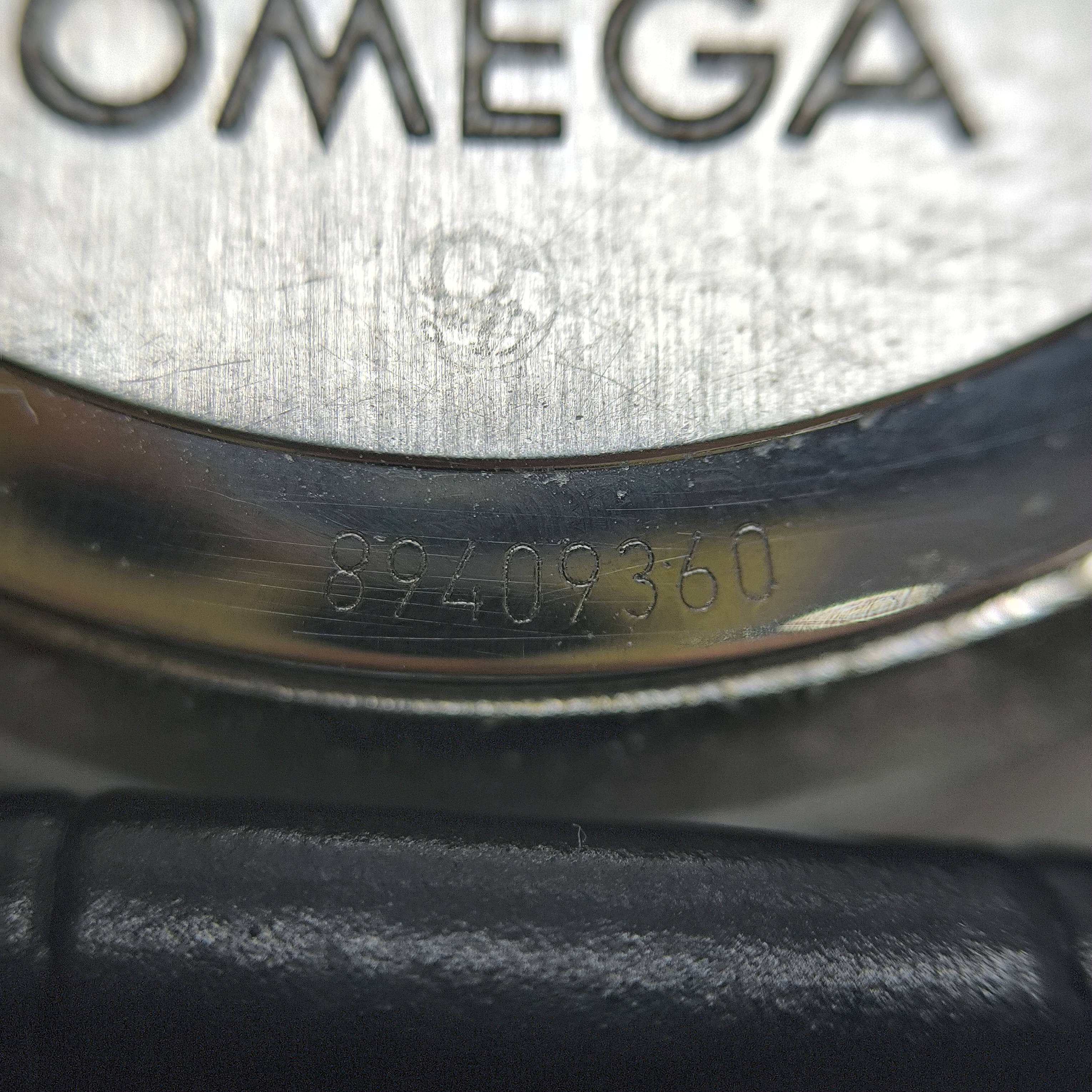 Omega Flying Disc Series 39.5 424.13.40.21.01.001