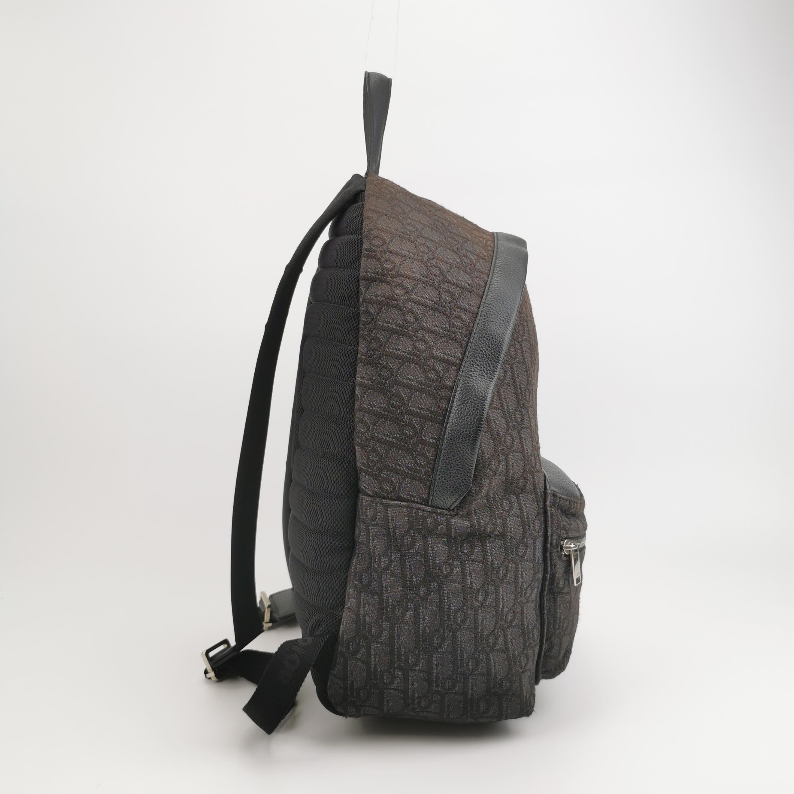 Dior Canvas Backpack 1VOBA088YKY_H00N