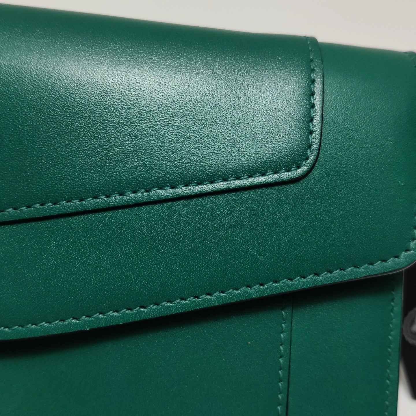 Bvlgari SERPENTI FOREVER  Crossbody 294650-E