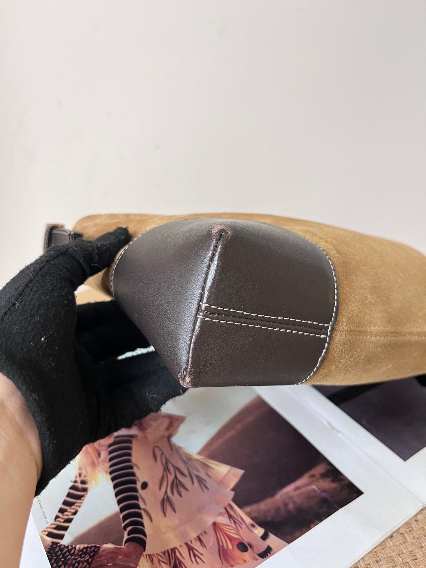 Loewe Alcantara