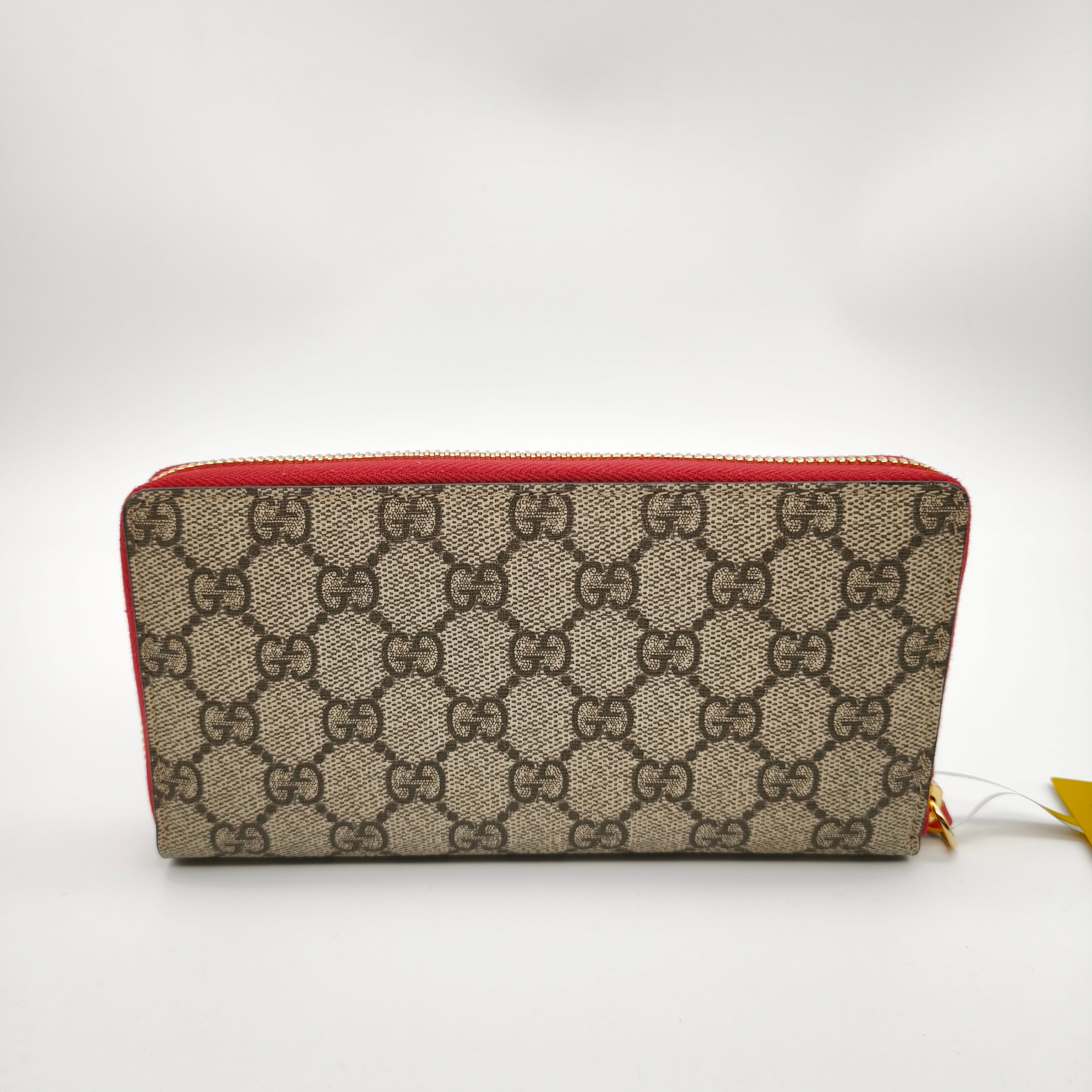 Gucci Red