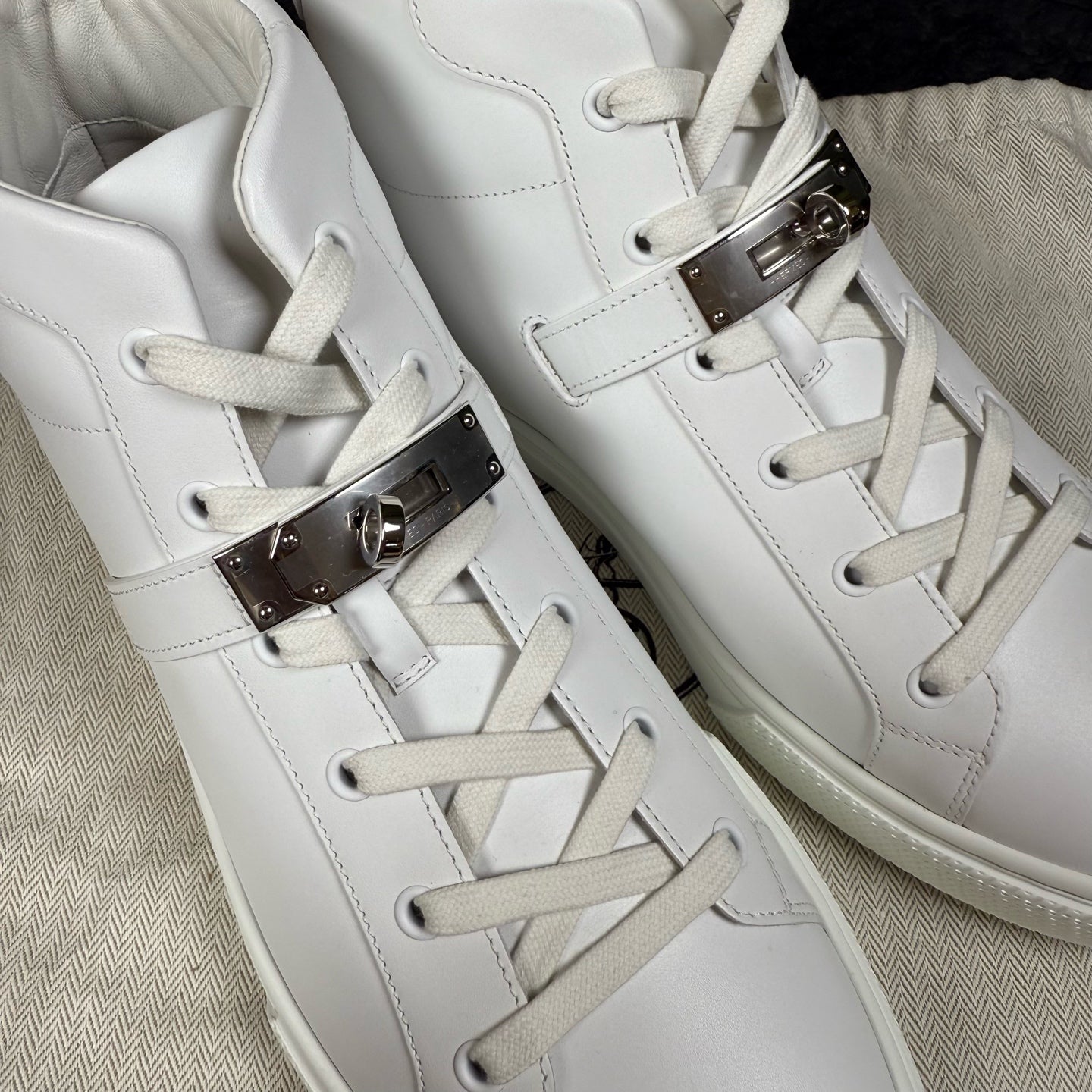 Hermes White Athletic sneakers