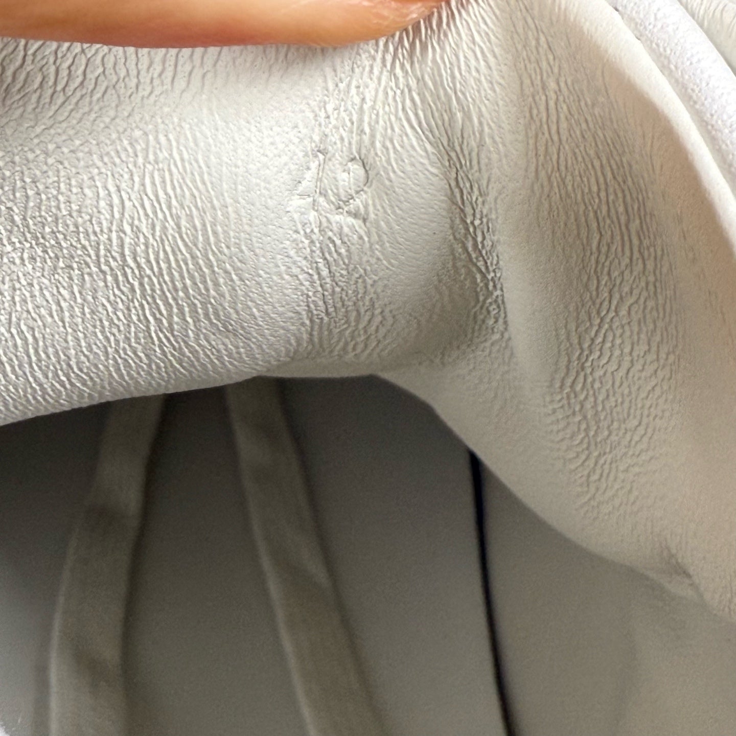Hermes White Athletic sneakers