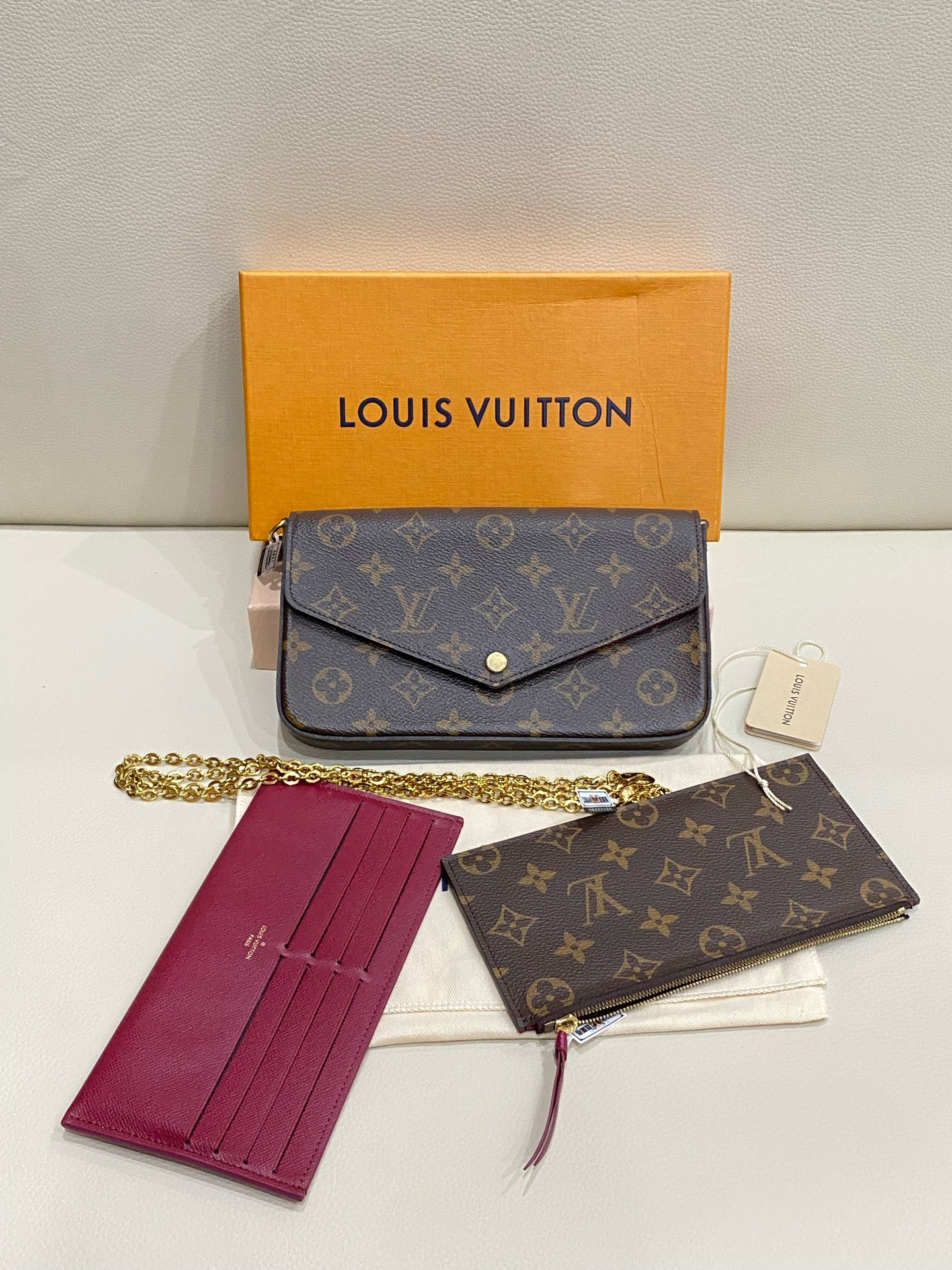 Louis Vuitton Félicie Pochette Alcantara M81896