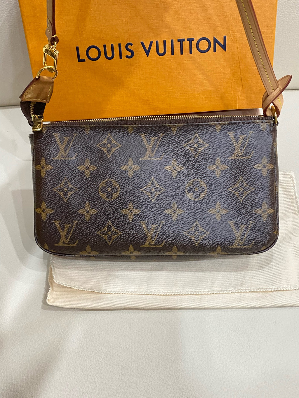 Louis Vuitton 6