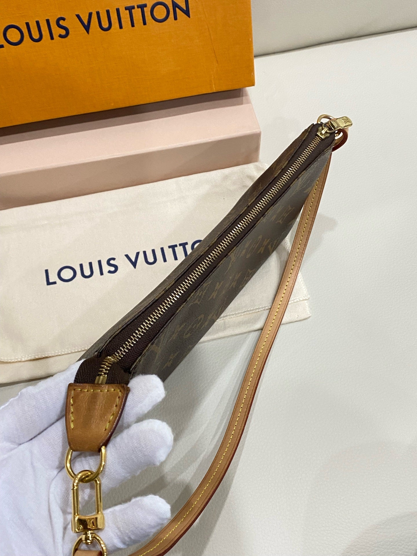 Louis Vuitton 6