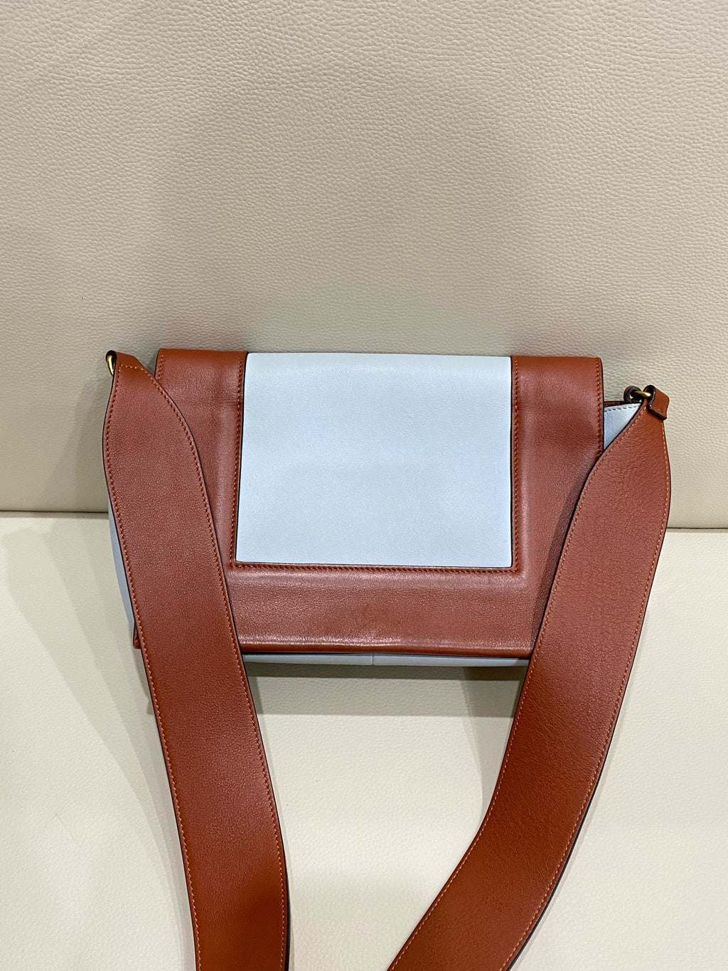 Celine 180263AQO.27BD
