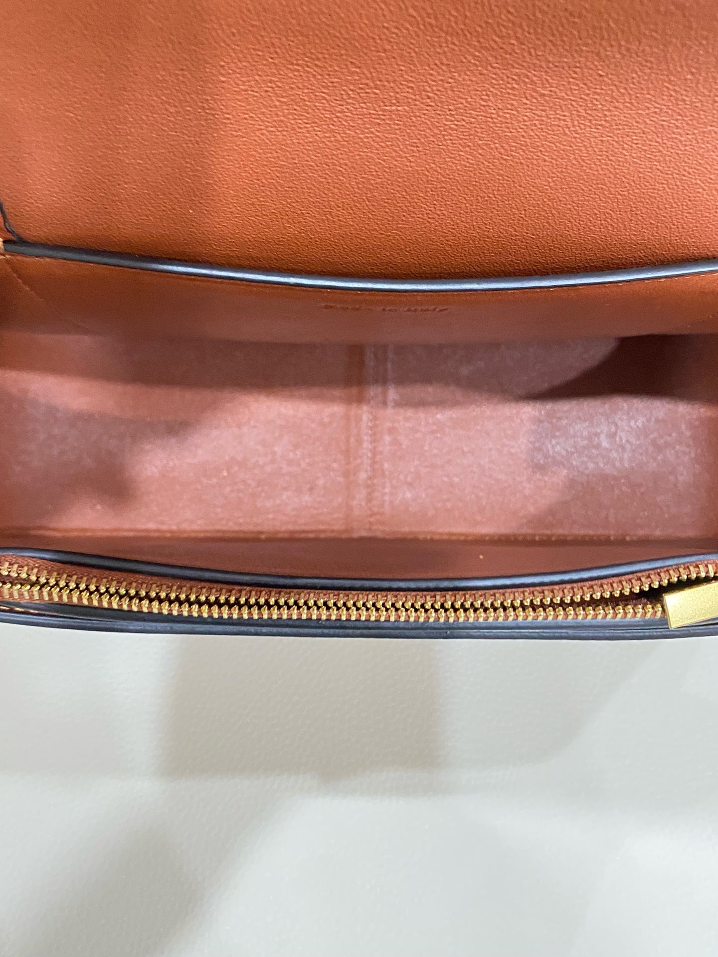 Celine 180263AQO.27BD