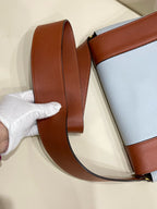 Celine 180263AQO.27BD