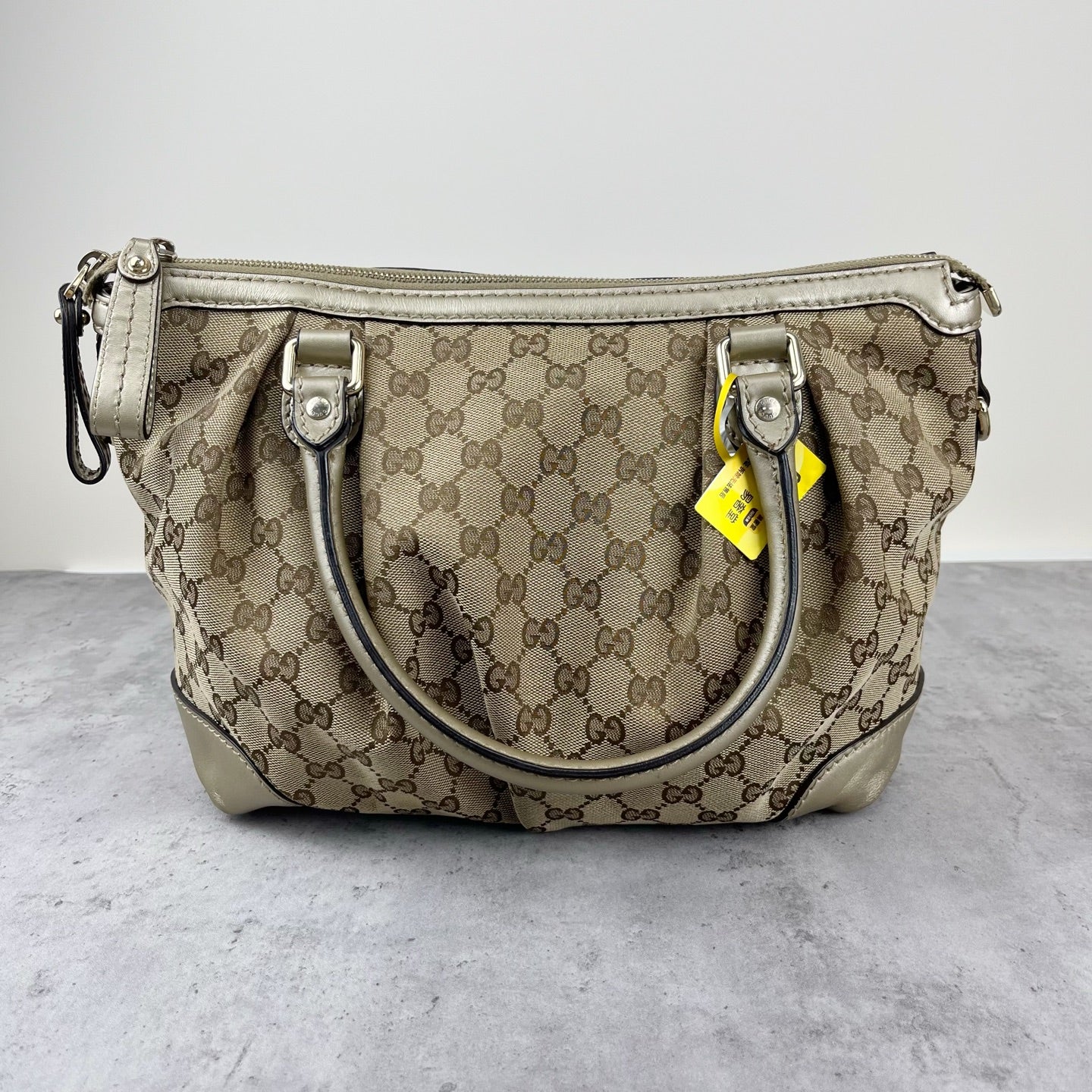 Gucci 247902-FAFXG-9761