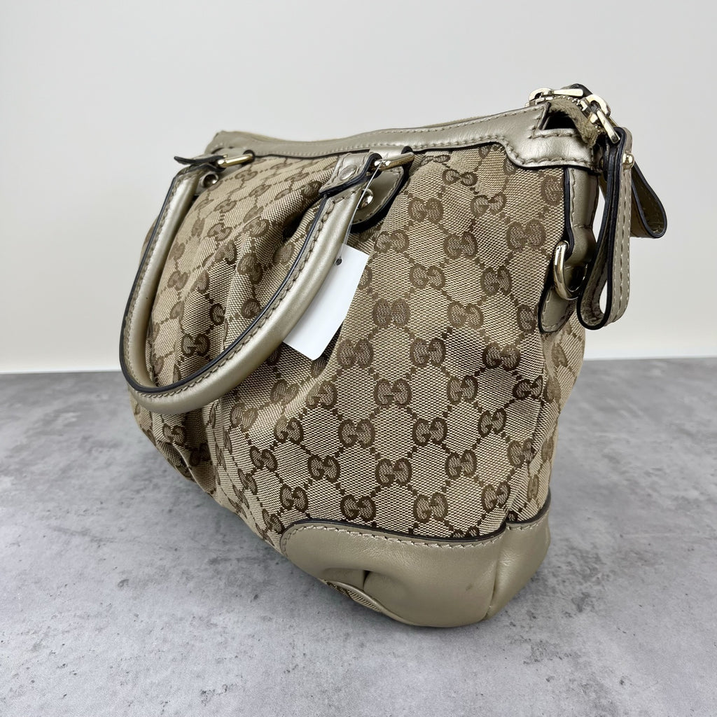 Gucci 247902-FAFXG-9761