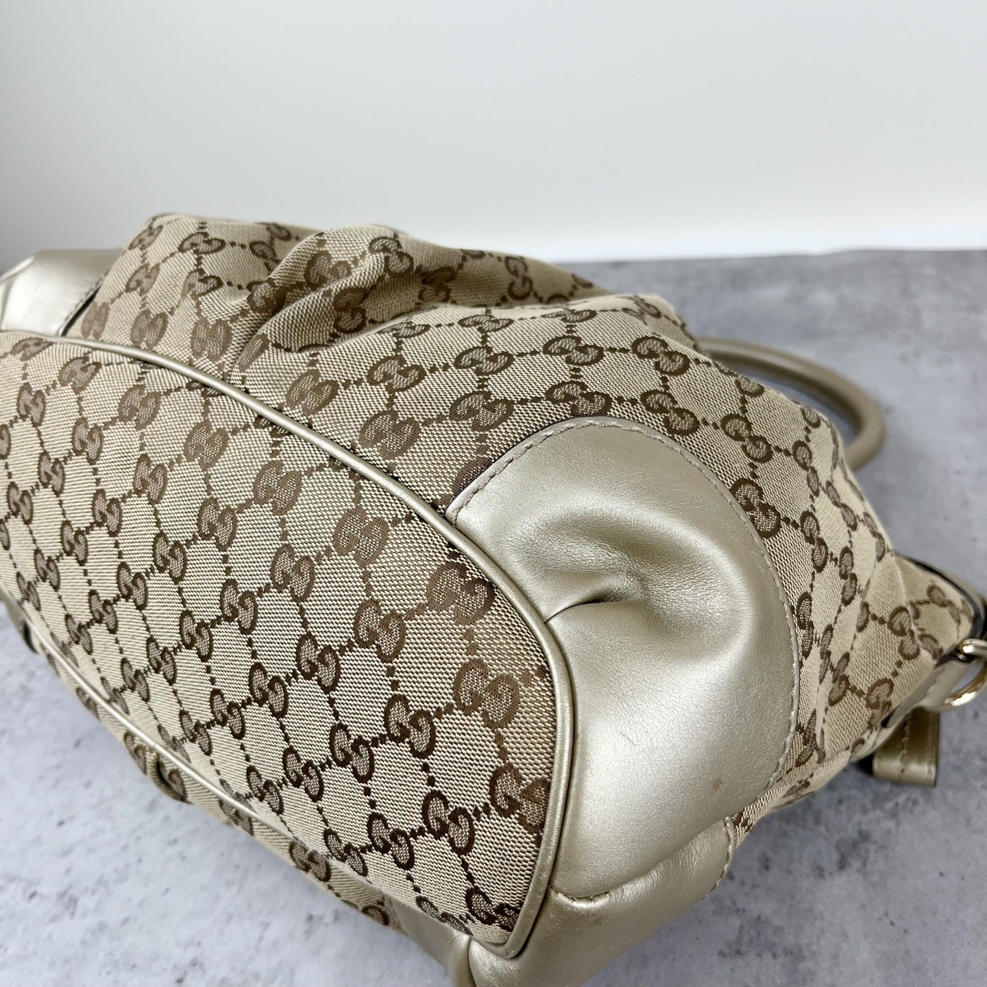 Gucci 247902-FAFXG-9761