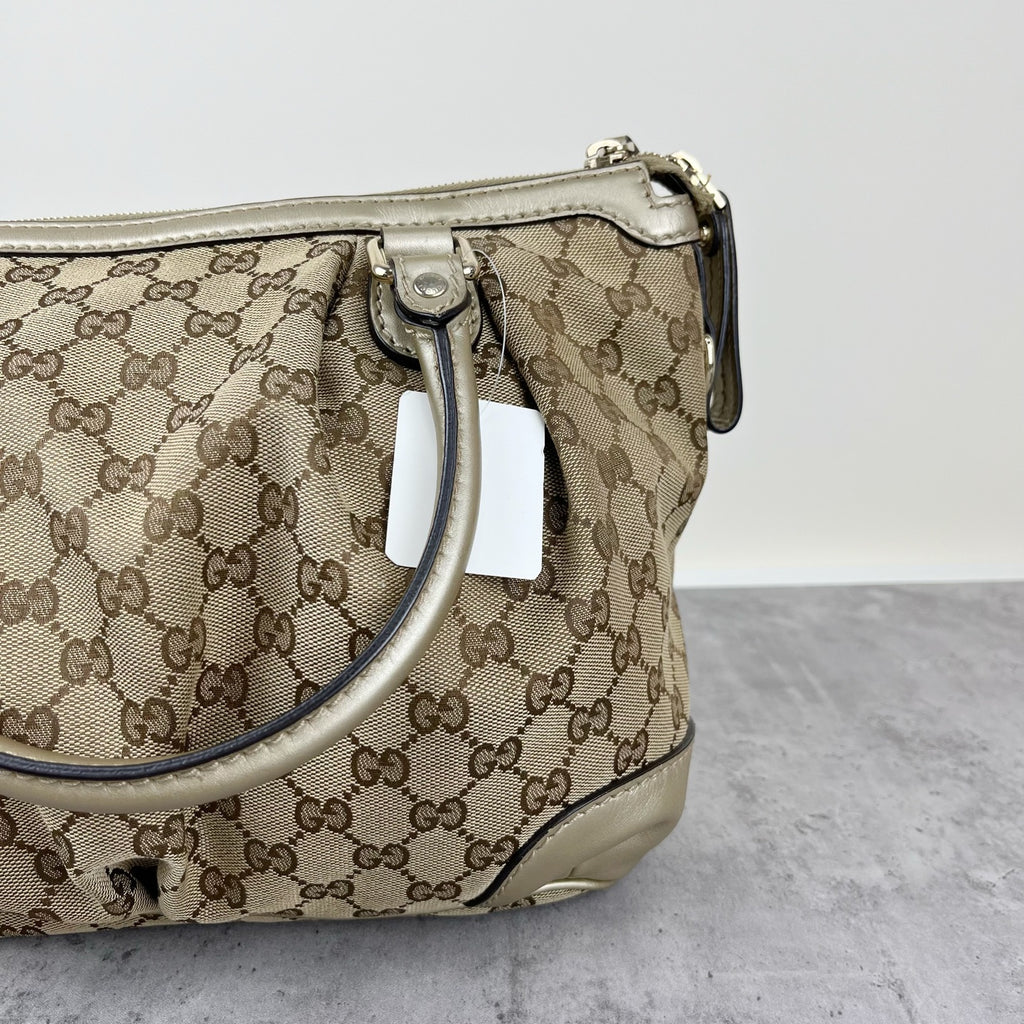 Gucci 247902-FAFXG-9761