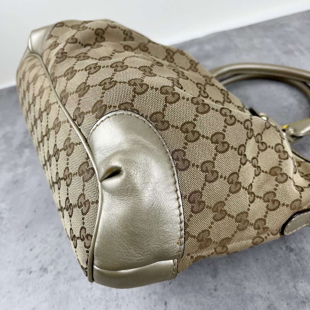 Gucci 247902-FAFXG-9761