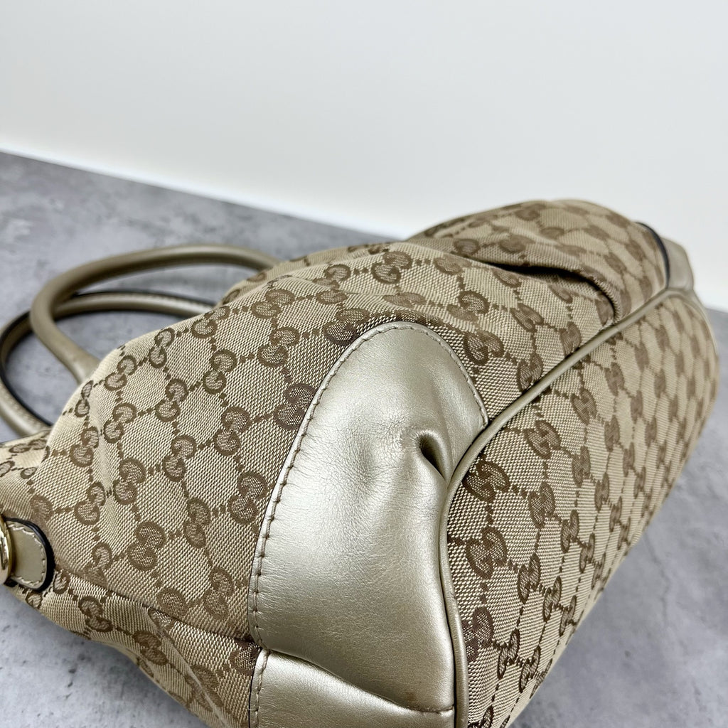 Gucci 247902-FAFXG-9761
