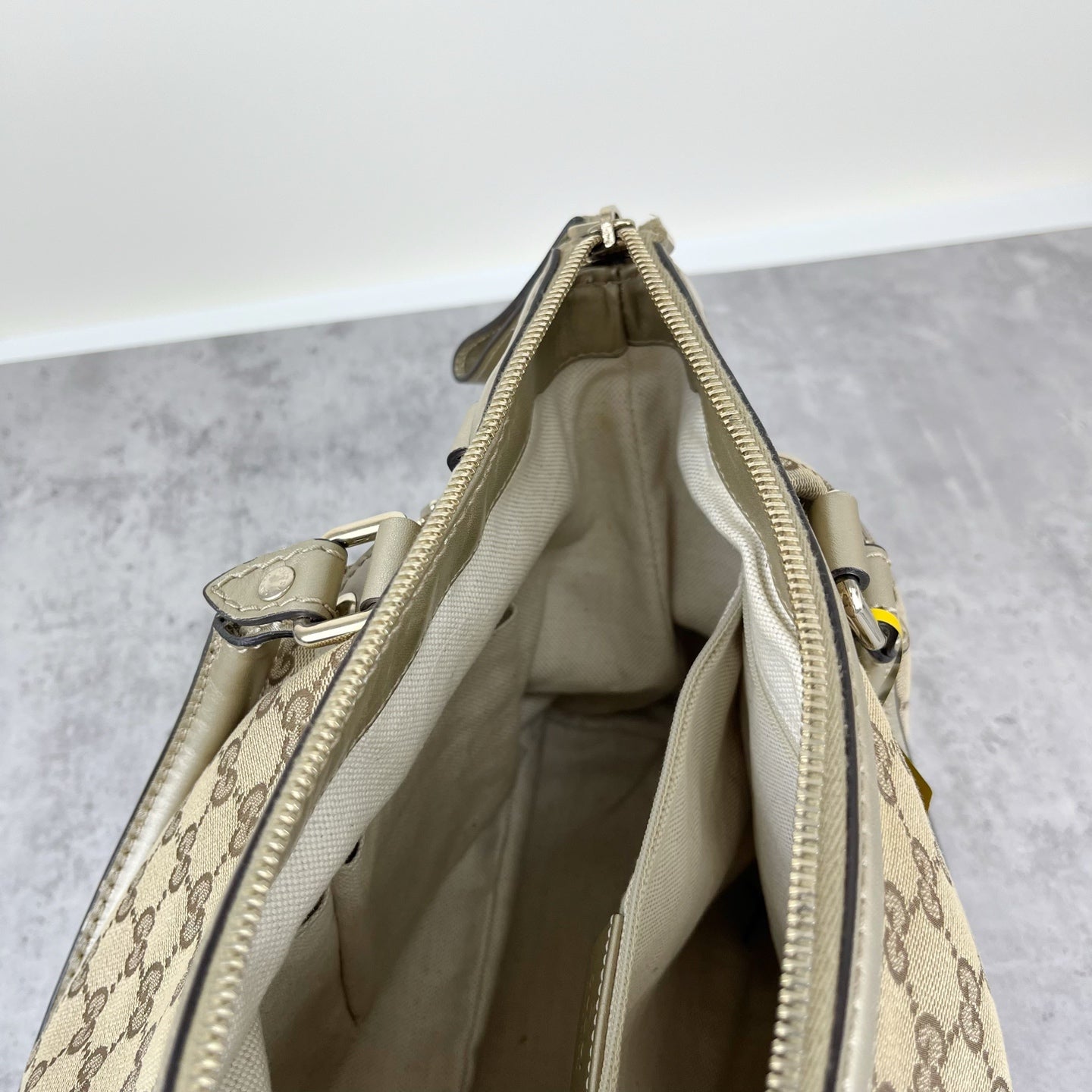 Gucci 247902-FAFXG-9761