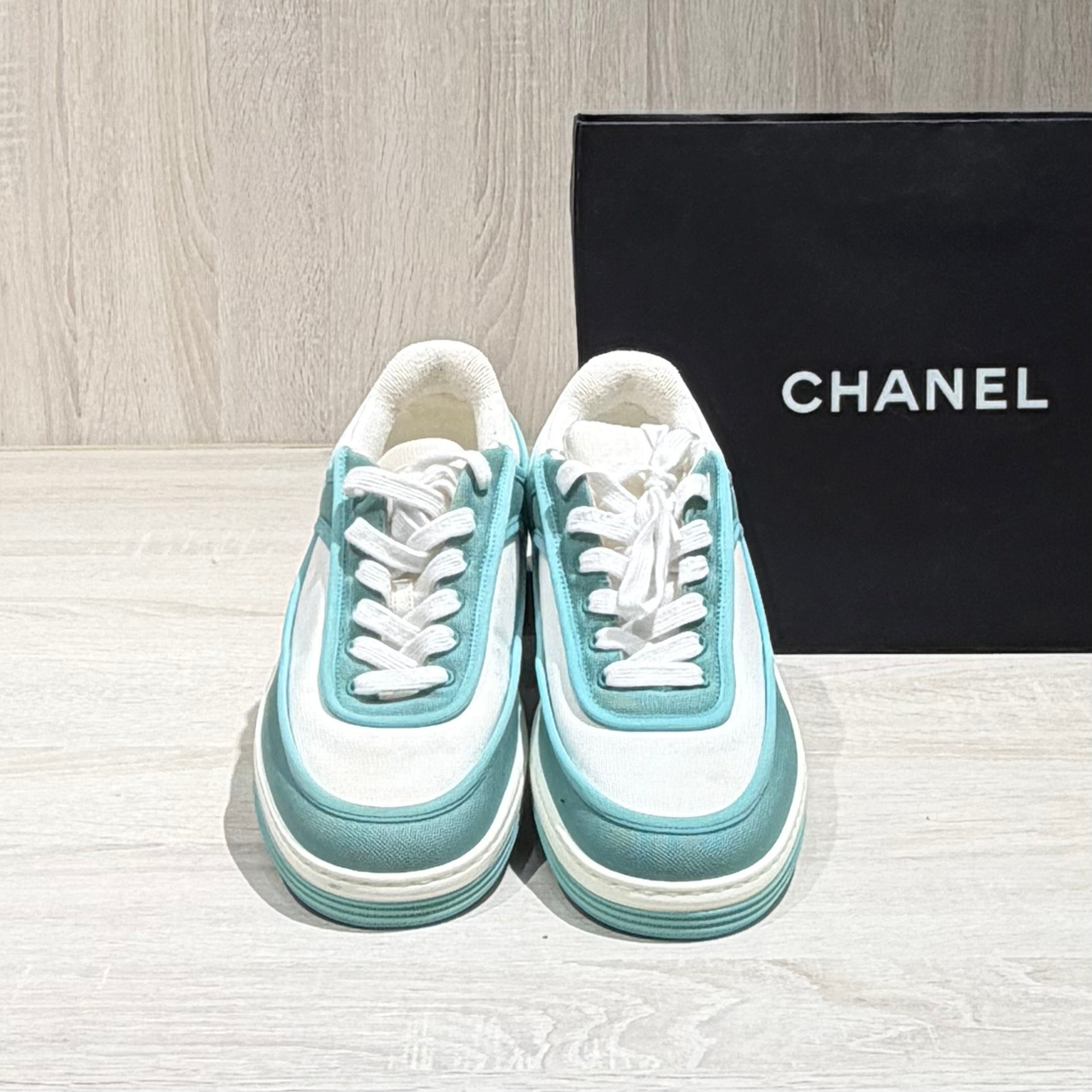 CHANEL Skate shoes 37.5