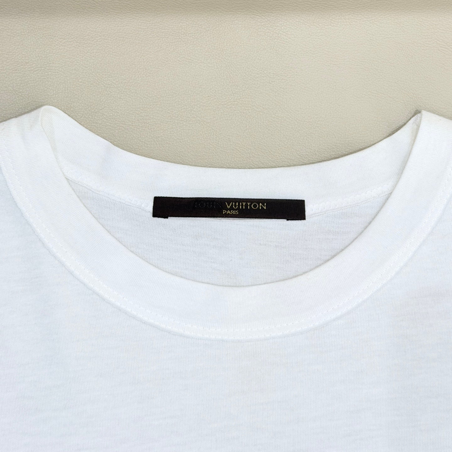 Louis Vuitton White T-shirt L
