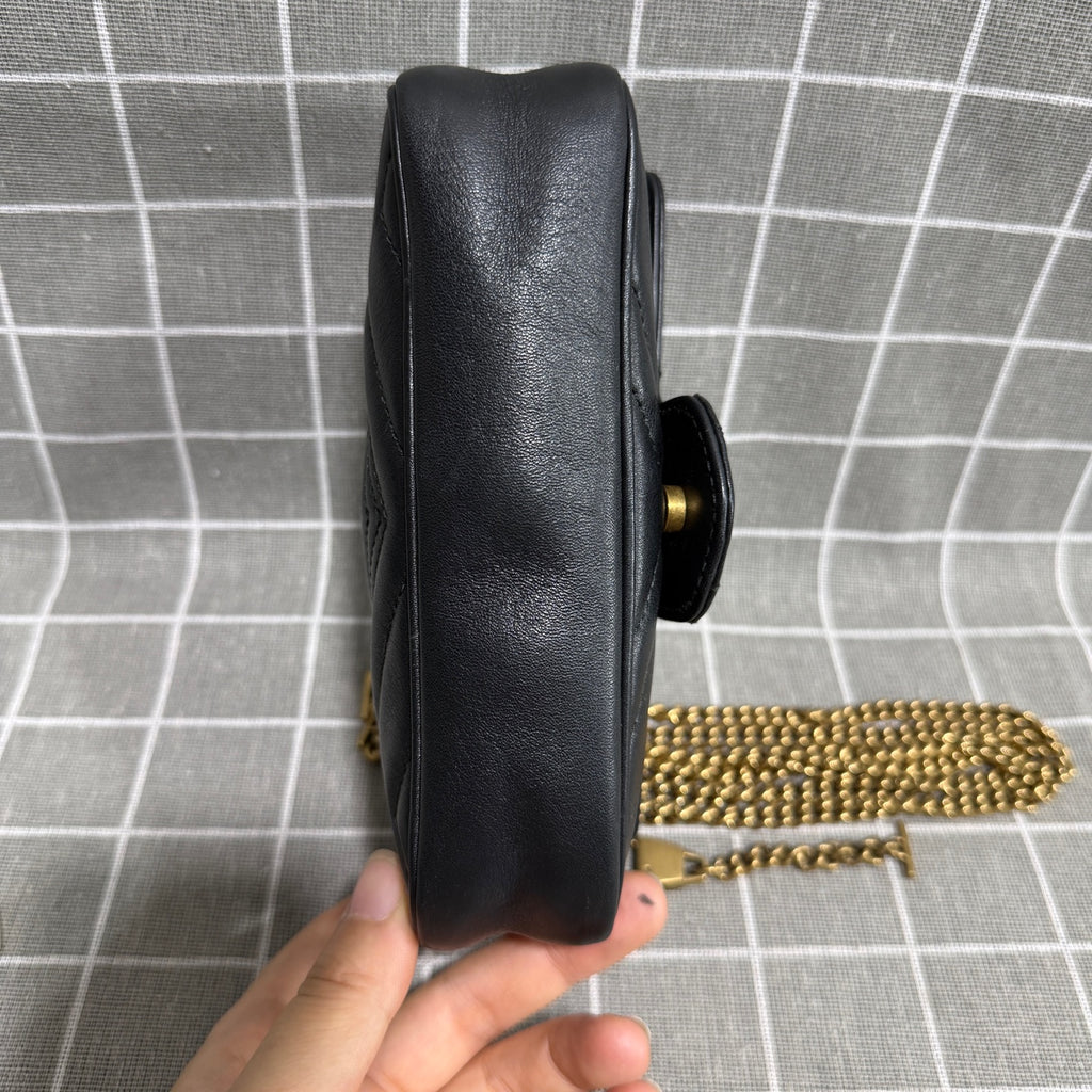 Gucci GG Marmont Collection Leather Black 476433 DTDCT 1000