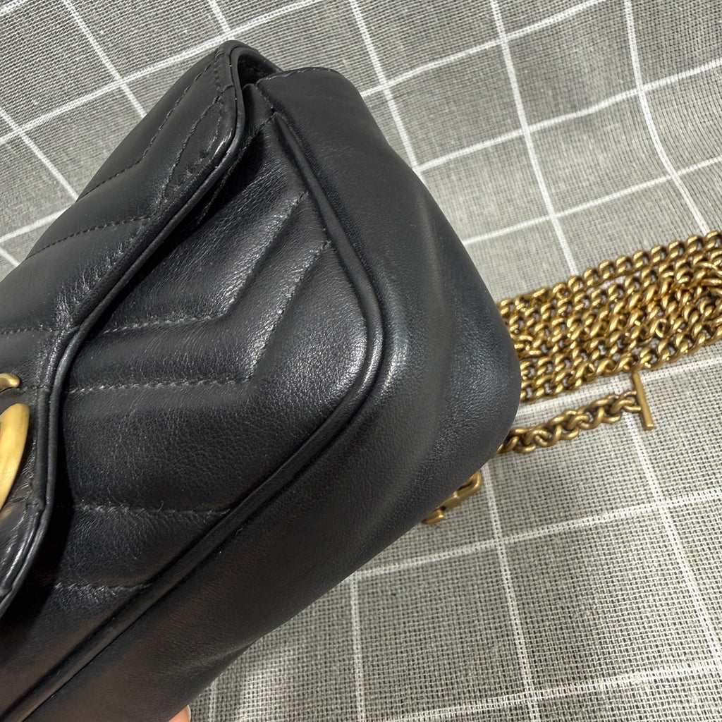 Gucci GG Marmont Collection Leather Black 476433 DTDCT 1000