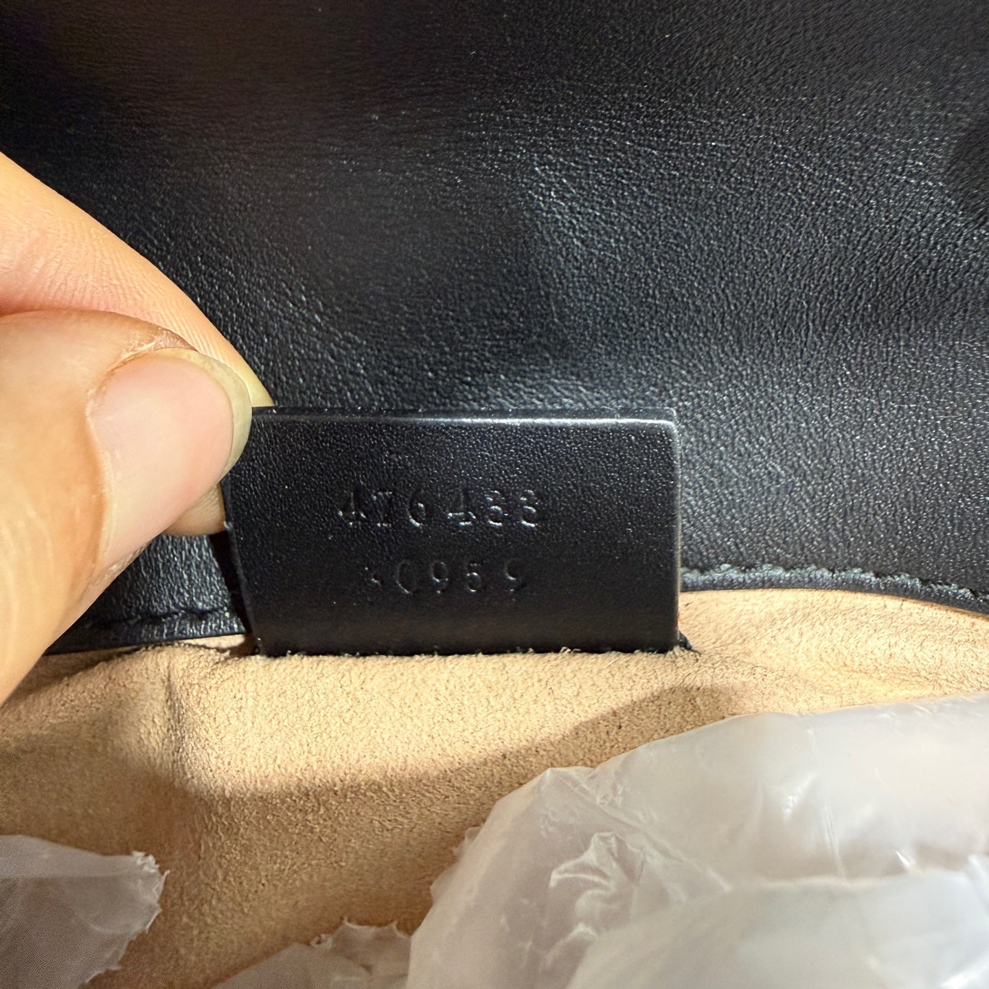 Gucci GG Marmont Collection Leather Black 476433 DTDCT 1000