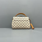 Louis Vuitton Messenger Bag