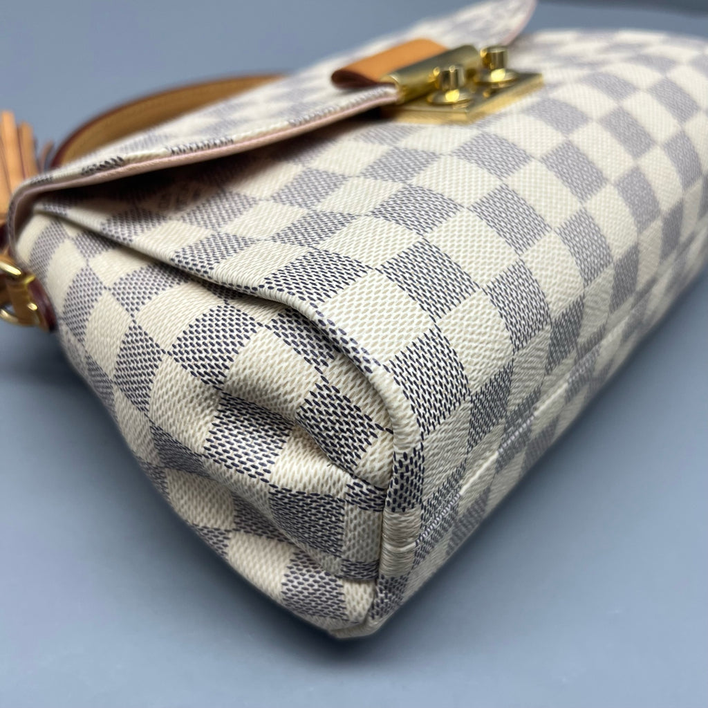 Louis Vuitton Messenger Bag