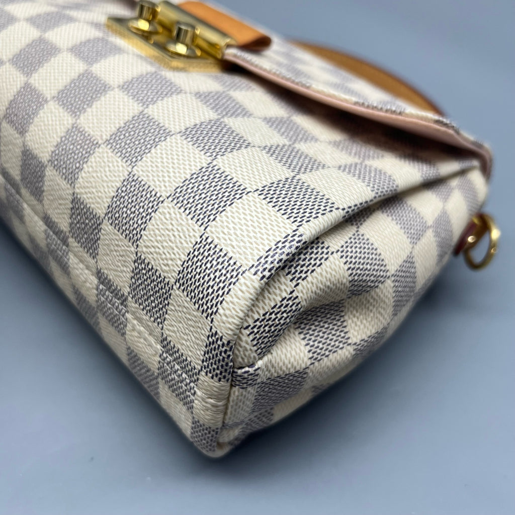 Louis Vuitton Messenger Bag