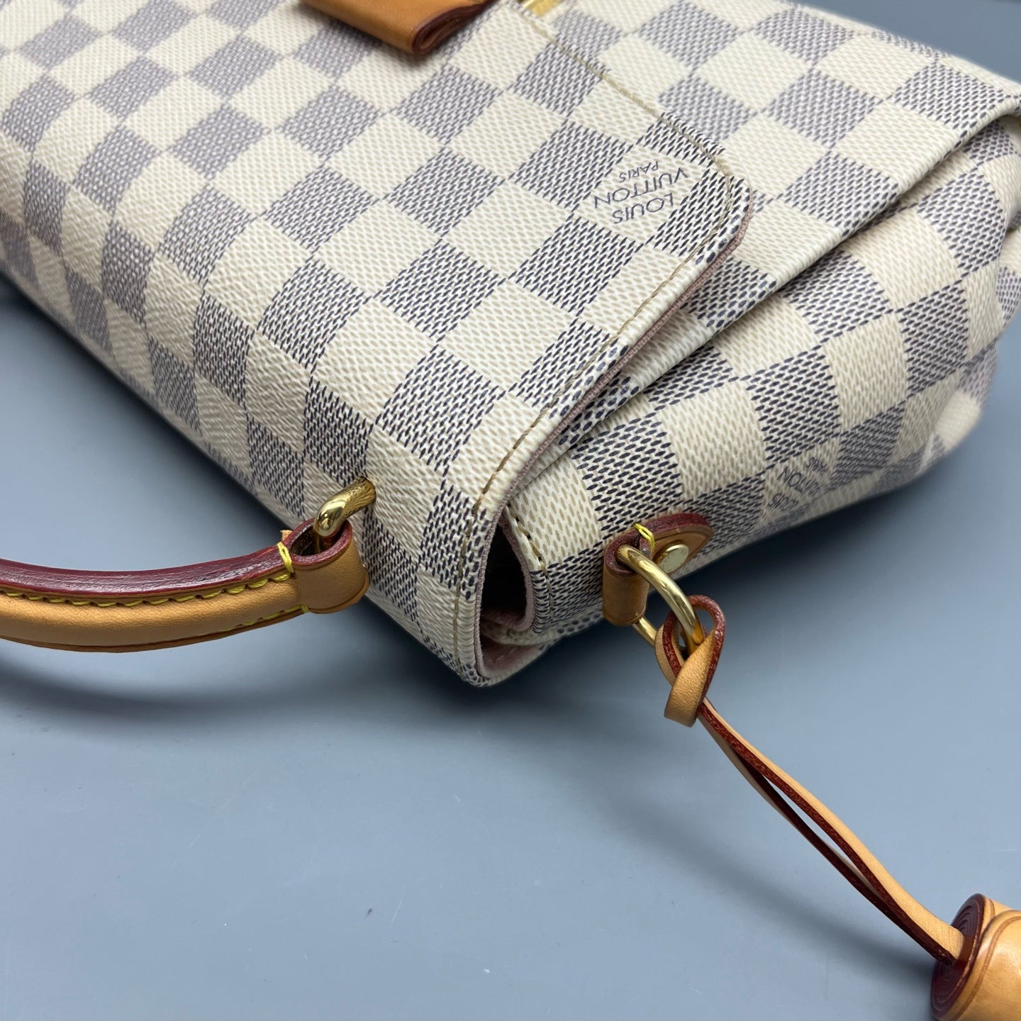 Louis Vuitton Messenger Bag