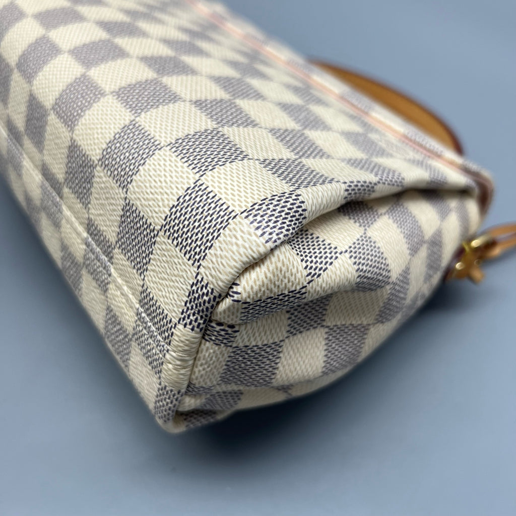 Louis Vuitton Messenger Bag