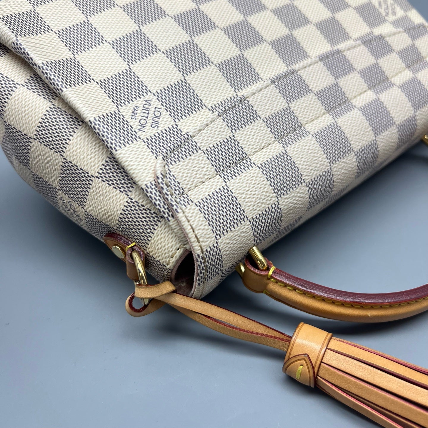 Louis Vuitton Messenger Bag