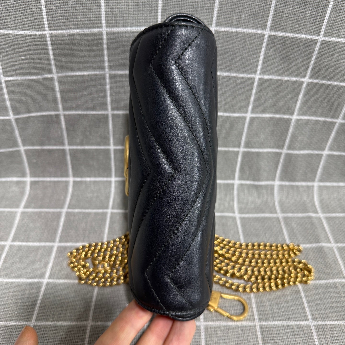 Gucci 476433DSVRT1000