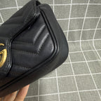 Gucci 476433DSVRT1000