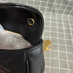 Gucci 476433DSVRT1000