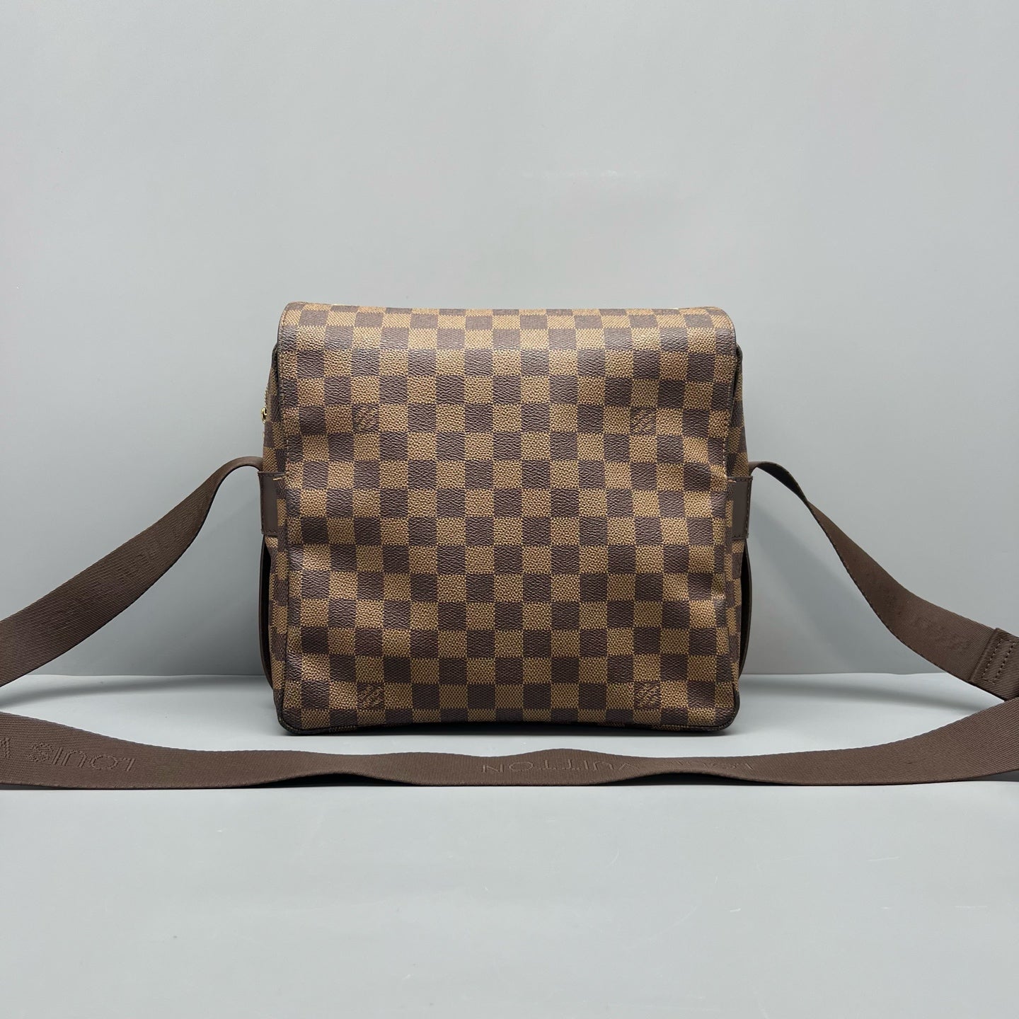 Louis Vuitton Messenger Bag