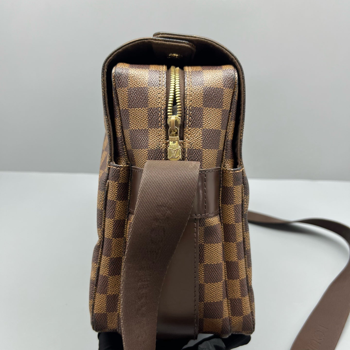 Louis Vuitton Messenger Bag
