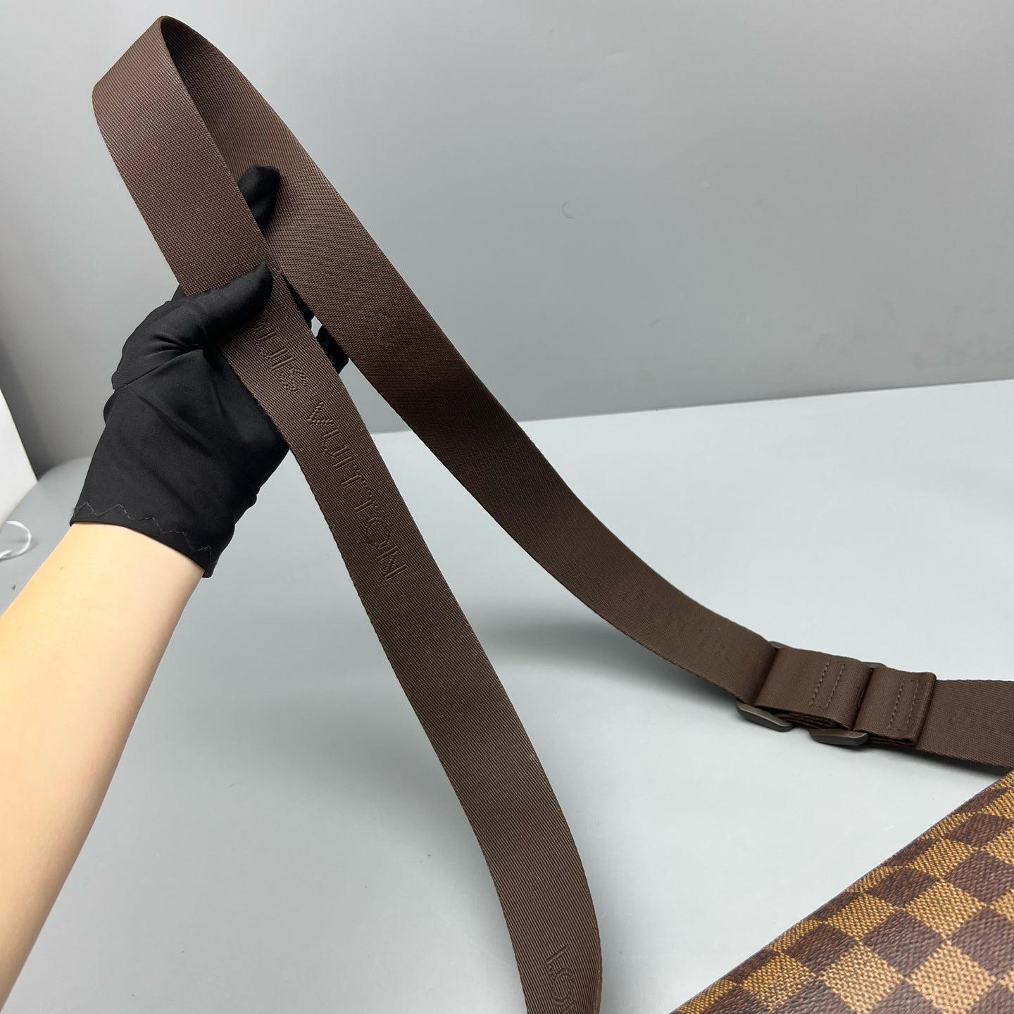 Louis Vuitton Messenger Bag