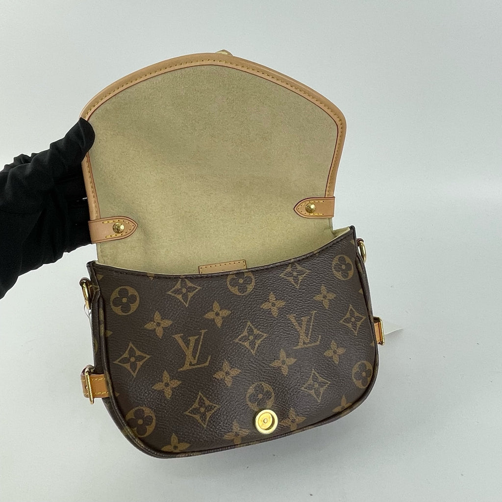Louis Vuitton Saumur Bb Saddle Bag M46740