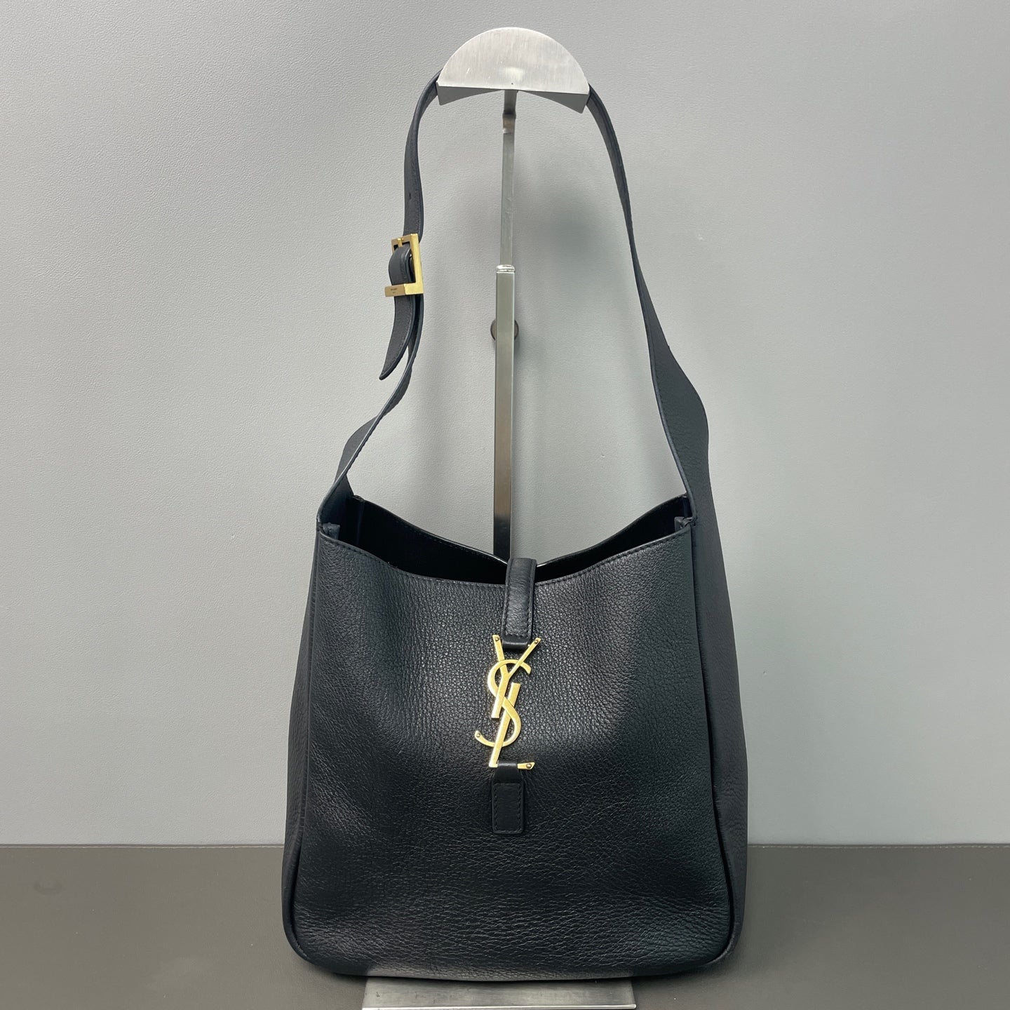 Saint laurent Black Shoulder Bag