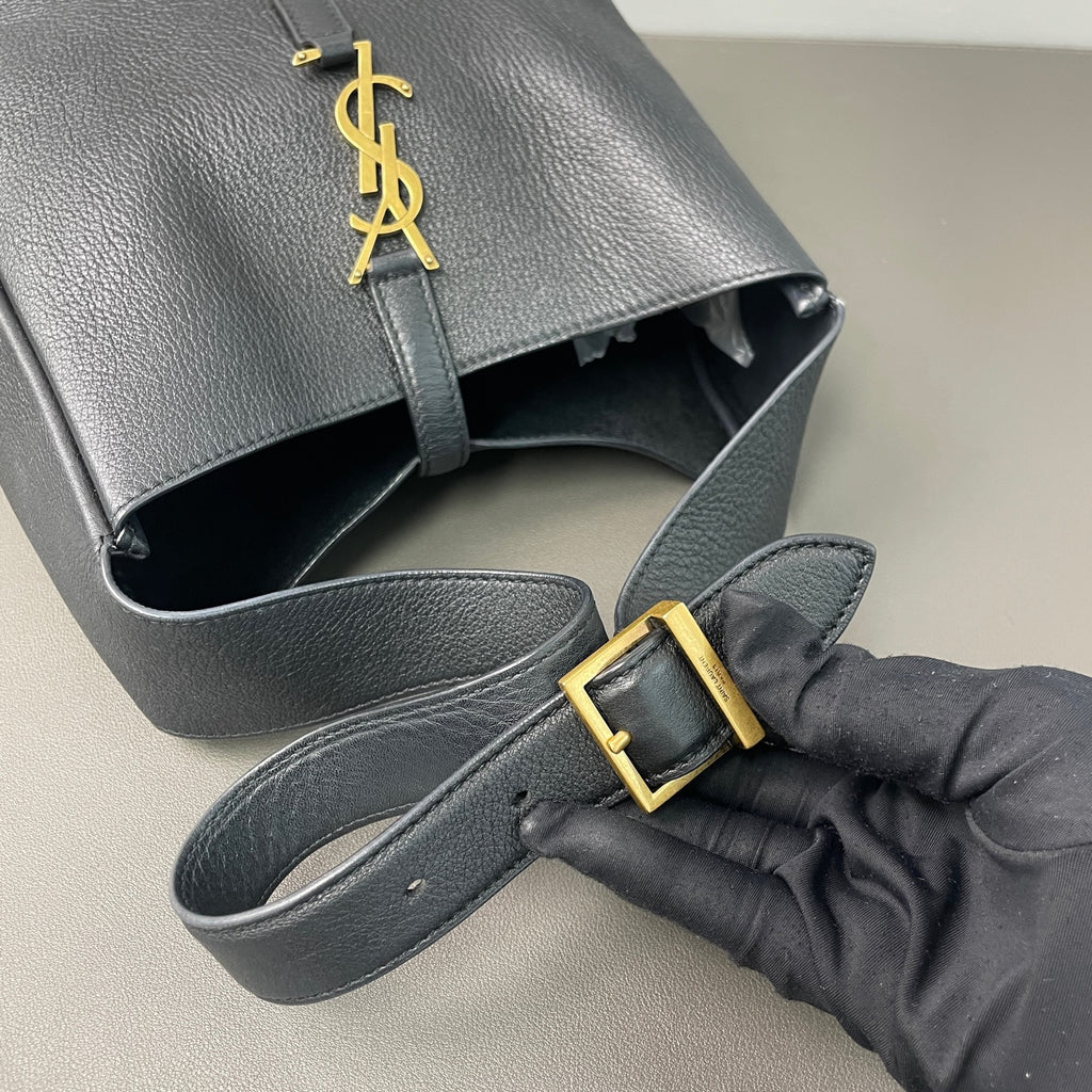 Saint laurent Black Shoulder Bag