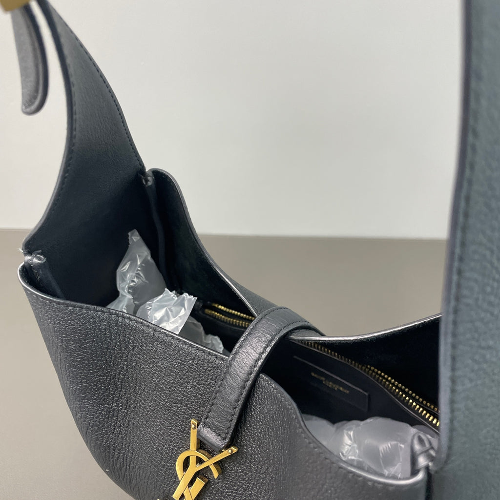 Saint laurent Black Shoulder Bag