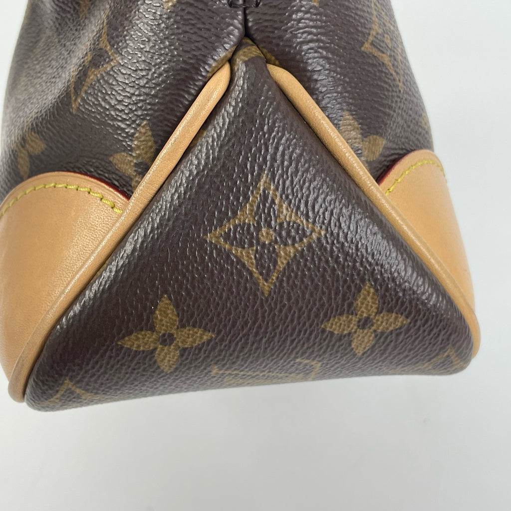 Louis Vuitton Crossbody