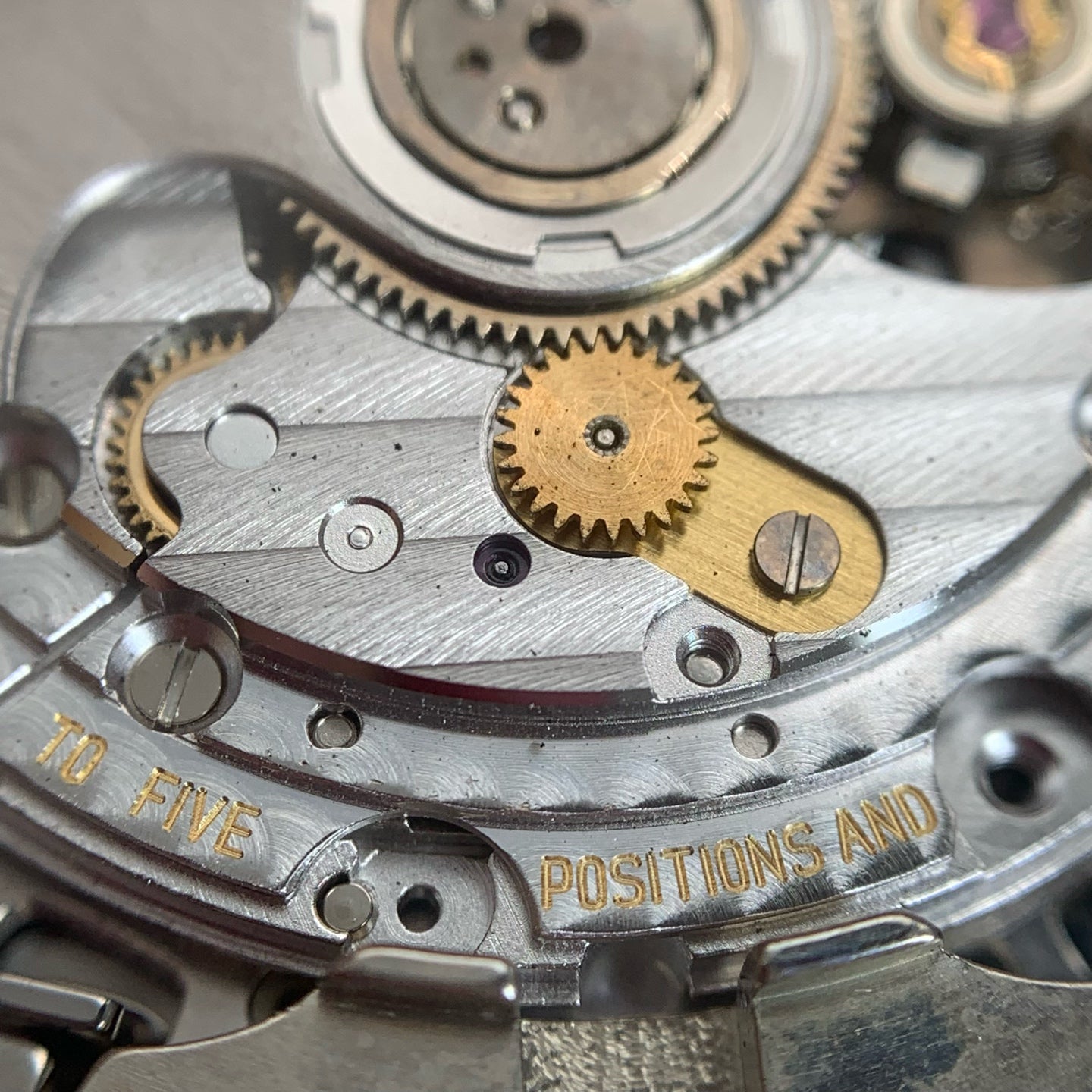 Omega Seahorse 42.2 millimeters 2513.30.00
