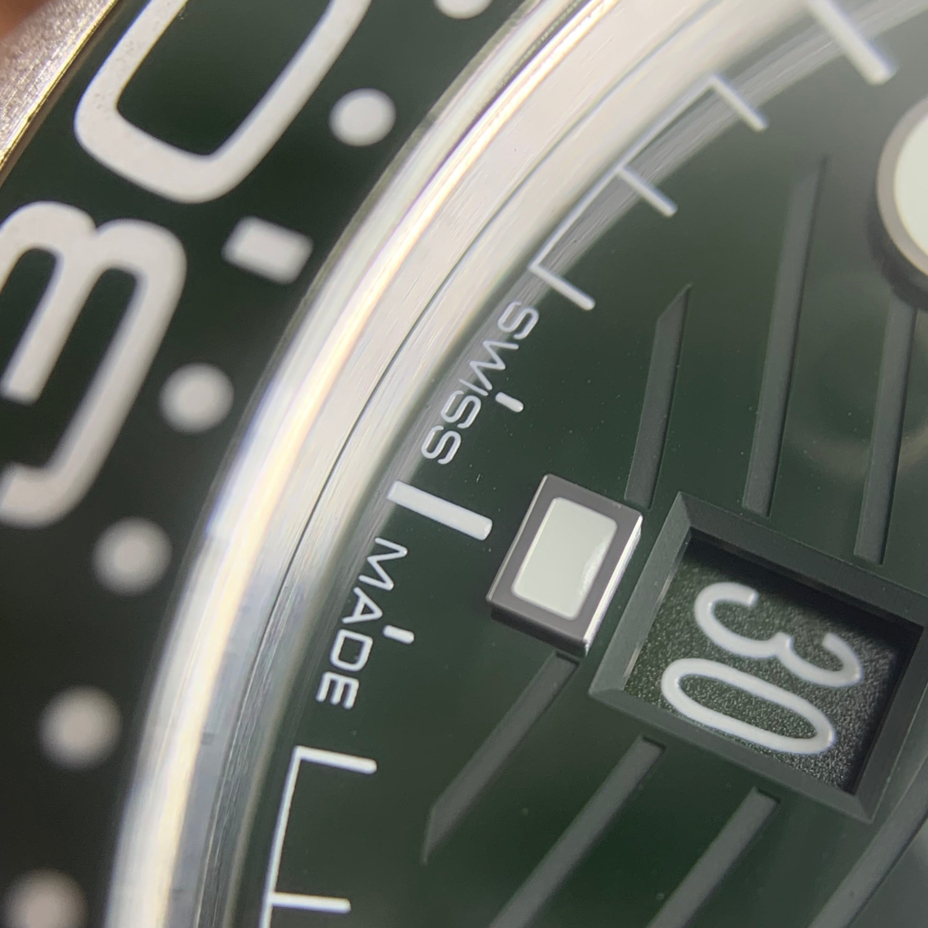 Omega Seahorse Series 42 210.30.42.20.10.001