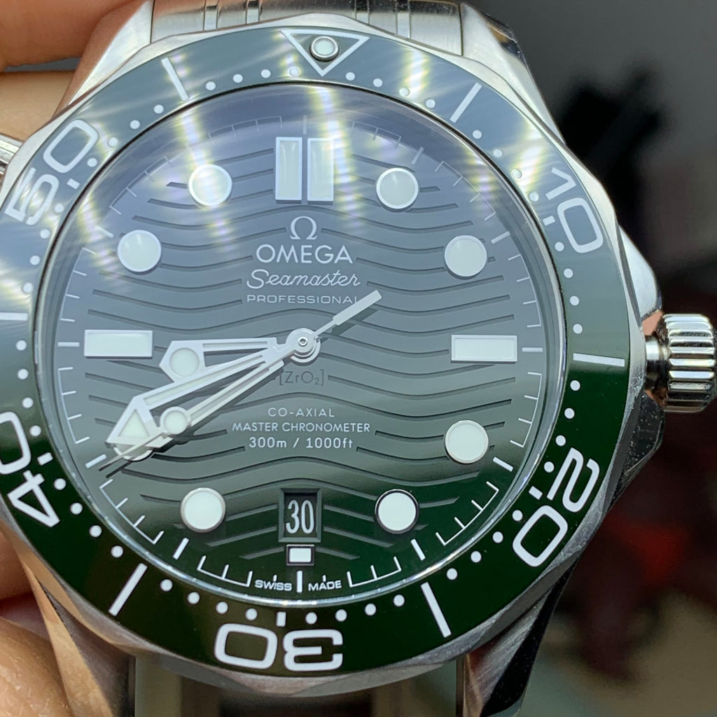 Omega Seahorse Series 42 210.30.42.20.10.001